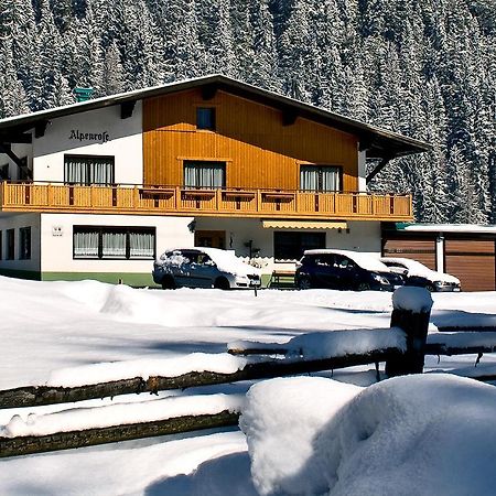 Alpenrose Appartements Burger Evelin サンクト・アントン・アム・アールベルク エクステリア 写真