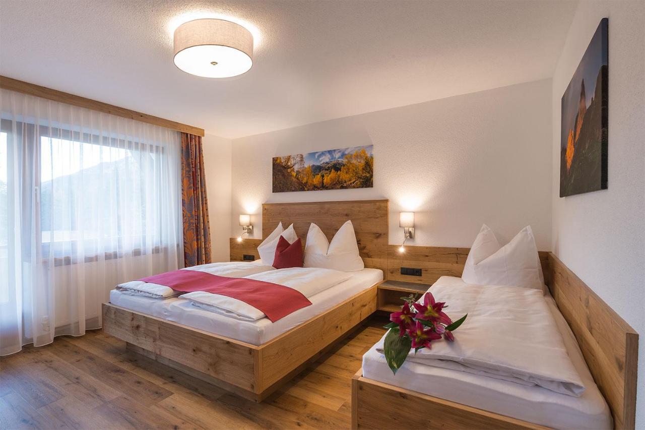 Alpenrose Appartements Burger Evelin サンクト・アントン・アム・アールベルク エクステリア 写真