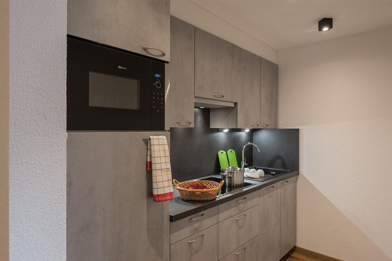 Alpenrose Appartements Burger Evelin サンクト・アントン・アム・アールベルク エクステリア 写真